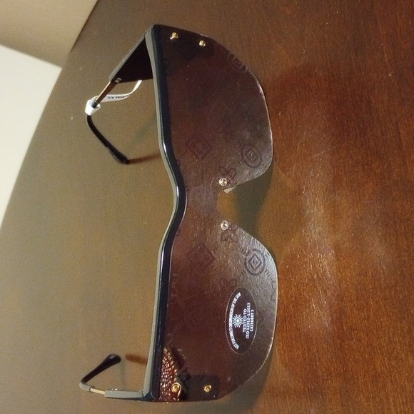 Aldo Shield Sunglasses-Black - Picture 14 of 17